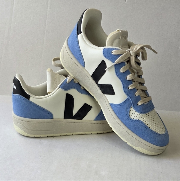 Veja Shoes - Veja V-10 Sneakers